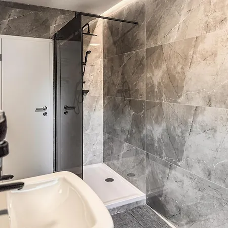 Modern Frieden Apartman Pforzheim